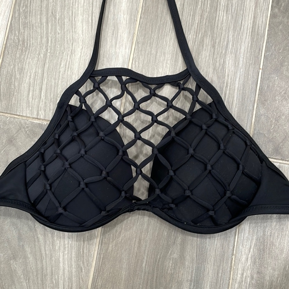 BATHING SUIT BLACK BRA TOP